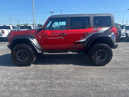 Hot Pepper Red Metallic Tinted Clearcoat 2023 Ford Bronco Base