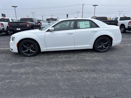 2023 Chrysler 300 S