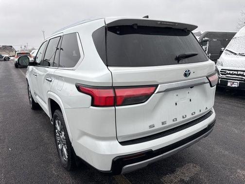 2024 Toyota Sequoia Capstone