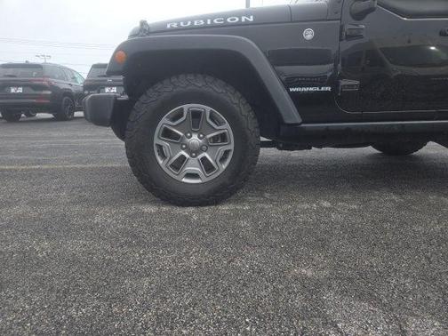 Black Clearcoat 2016 Jeep Wrangler Rubicon