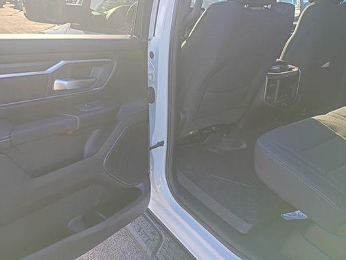 Bright White Clearcoat 2026 RAM 1500 Big Horn/Lone Star
