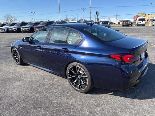Tanzanite Blue II Metallic 2022 BMW M5 Base