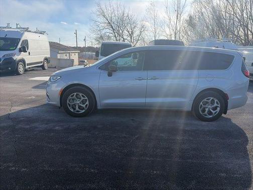 2024 Chrysler Pacifica Limited