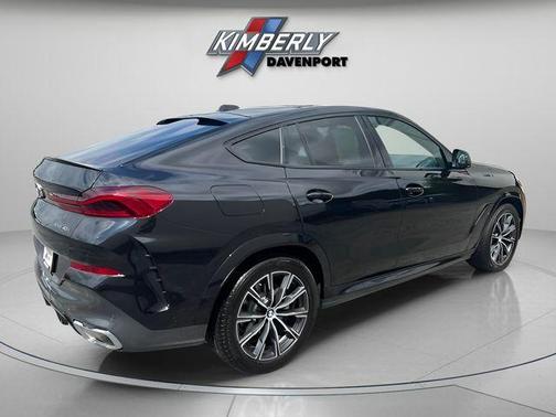 2025 BMW X6 xDrive40i