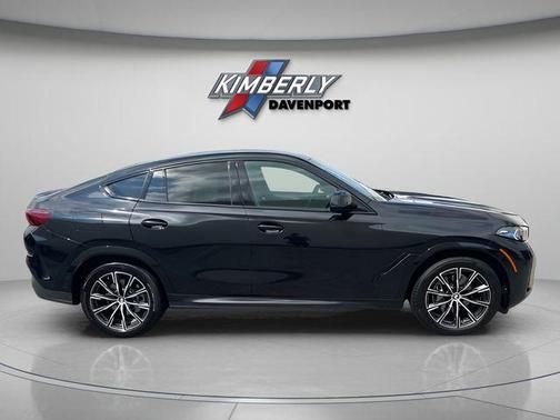 2025 BMW X6 xDrive40i