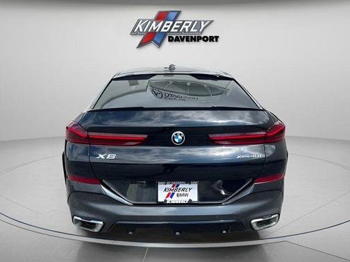 2025 BMW X6 xDrive40i