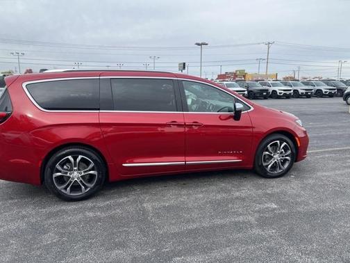 2026 Chrysler Pacifica Pinnacle