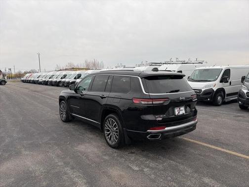 2022 Jeep Grand Cherokee L Summit