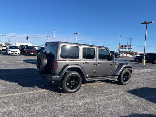 2020 Jeep Wrangler Unlimited Sahara Altitude