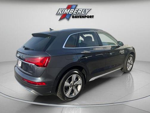 2023 Audi Q5 40 Premium Plus