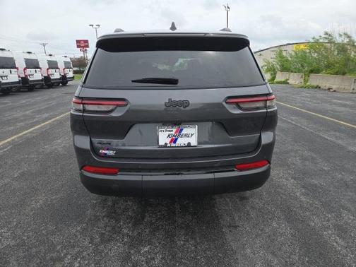 2023 Jeep Grand Cherokee L Laredo