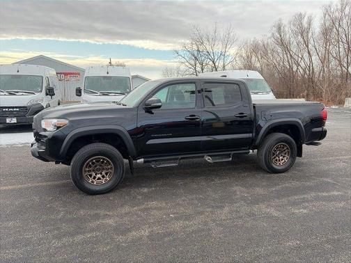 2022 Toyota Tacoma SR5