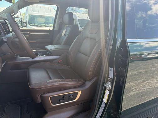 Serrano Red 2026 RAM 1500 Limited