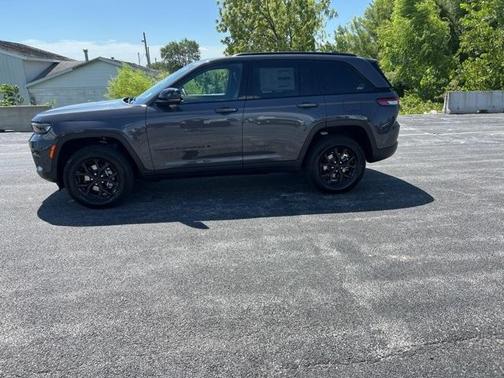 2025 Jeep Grand Cherokee Laredo X