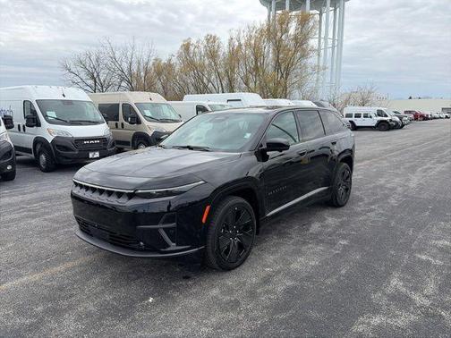 Diamond Black 2025 Jeep Wagoneer S Launch Edition