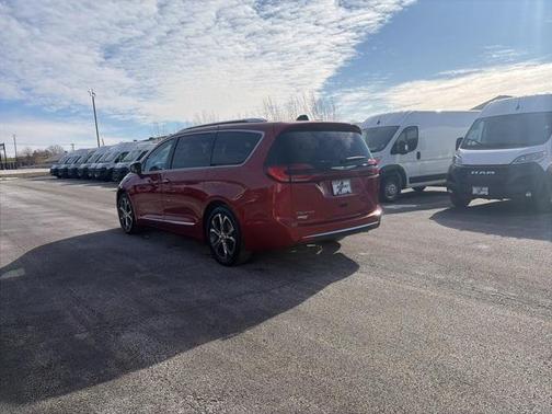 2024 Chrysler Pacifica Pinnacle