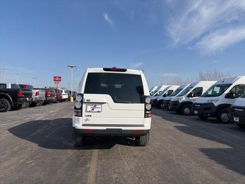 2016 Land Rover LR4 Base