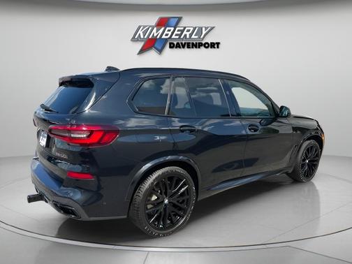 Black Sapphire Metallic 2022 BMW X5 M50i