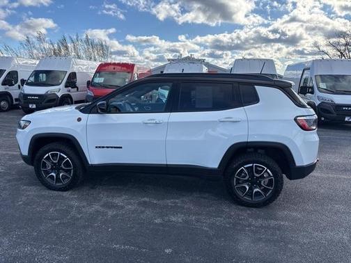 2024 Jeep Compass Trailhawk