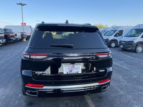 2025 Jeep Grand Cherokee Summit