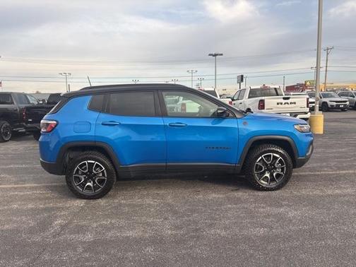 2024 Jeep Compass Trailhawk