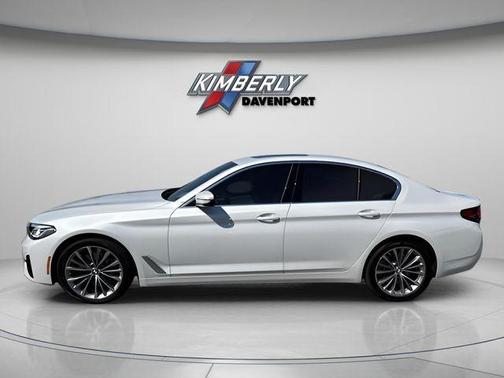 Mineral White Metallic 2023 BMW 540 i xDrive