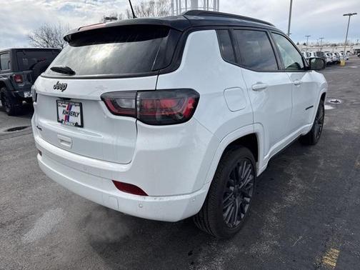2023 Jeep Compass Altitude
