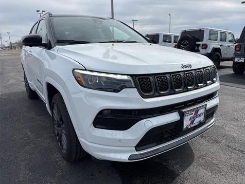 2023 Jeep Compass Altitude