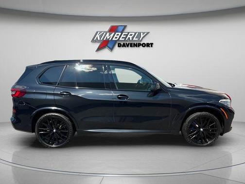 2022 BMW X5 M50i