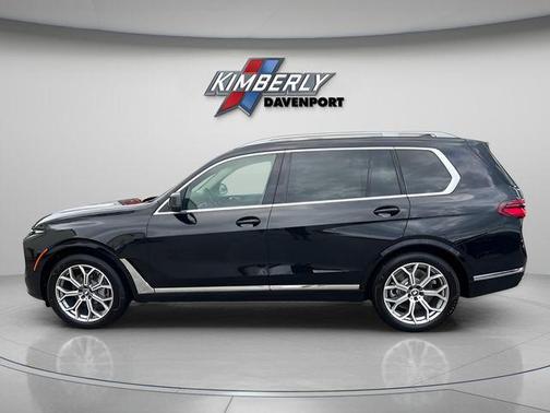 Black Sapphire Metallic 2026 BMW X7 xDrive40i