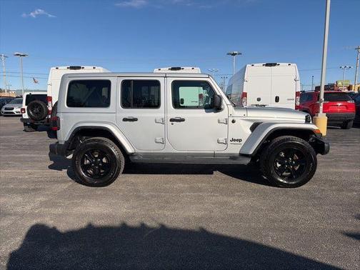 2022 Jeep Wrangler Unlimited Sahara Altitude