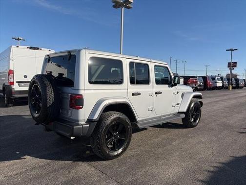 2022 Jeep Wrangler Unlimited Sahara Altitude