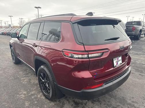 2025 Jeep Grand Cherokee L Laredo