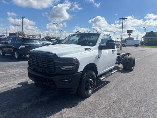 Bright White Clearcoat 2026 RAM 3500 Tradesman