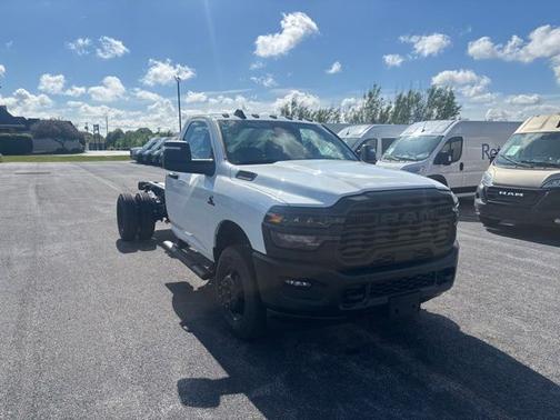 Bright White Clearcoat 2026 RAM 3500 Tradesman