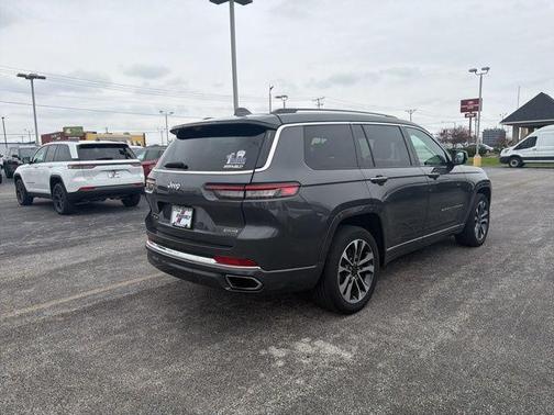 Metallic 2022 Jeep Grand Cherokee L Overland