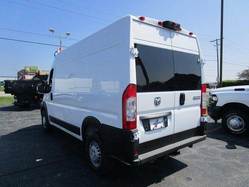 Bright White Clearcoat 2024 RAM ProMaster 2500 High Roof