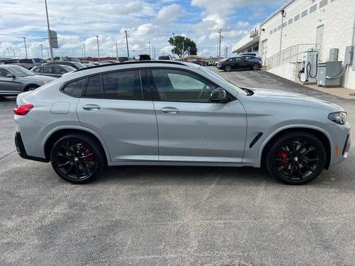 2023 BMW X4 M40i