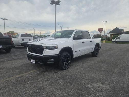 Bright White Clearcoat 2026 RAM 1500 Big Horn/Lone Star