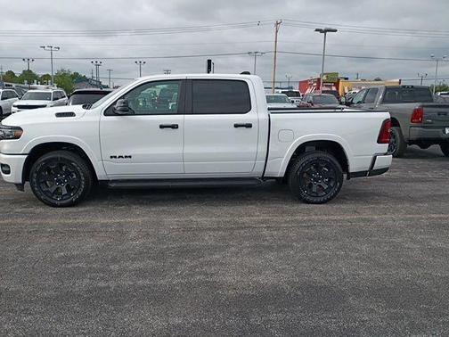 Bright White Clearcoat 2026 RAM 1500 Big Horn/Lone Star