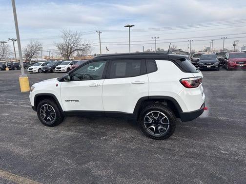 2024 Jeep Compass Trailhawk