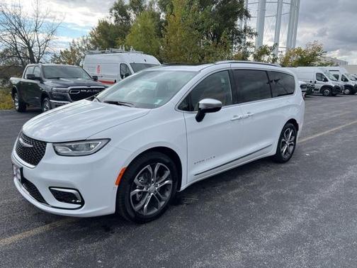 2026 Chrysler Pacifica Pinnacle