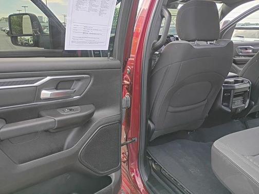 Delmonico Red Pearlcoat 2025 RAM 1500 Big Horn/Lone Star