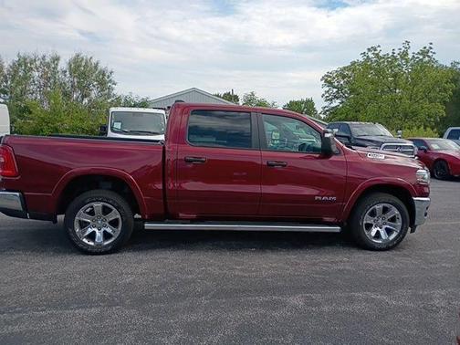 Delmonico Red Pearlcoat 2025 RAM 1500 Big Horn/Lone Star