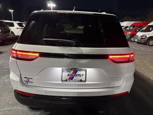 2024 Jeep Grand Cherokee Laredo