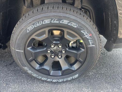 Diamond Black Crystal Pearlcoat 2026 RAM 1500 Big Horn