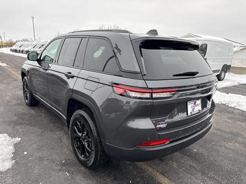 2024 Jeep Grand Cherokee Laredo