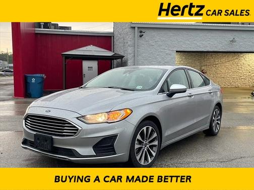 Photo 4 of 26 of 2020 Ford Fusion SE