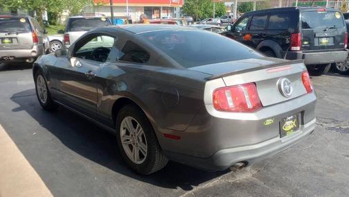 2011 Ford Mustang V6 Premium