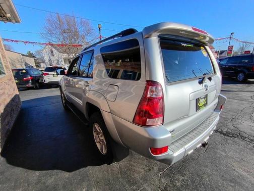 2004 Toyota 4Runner SR5